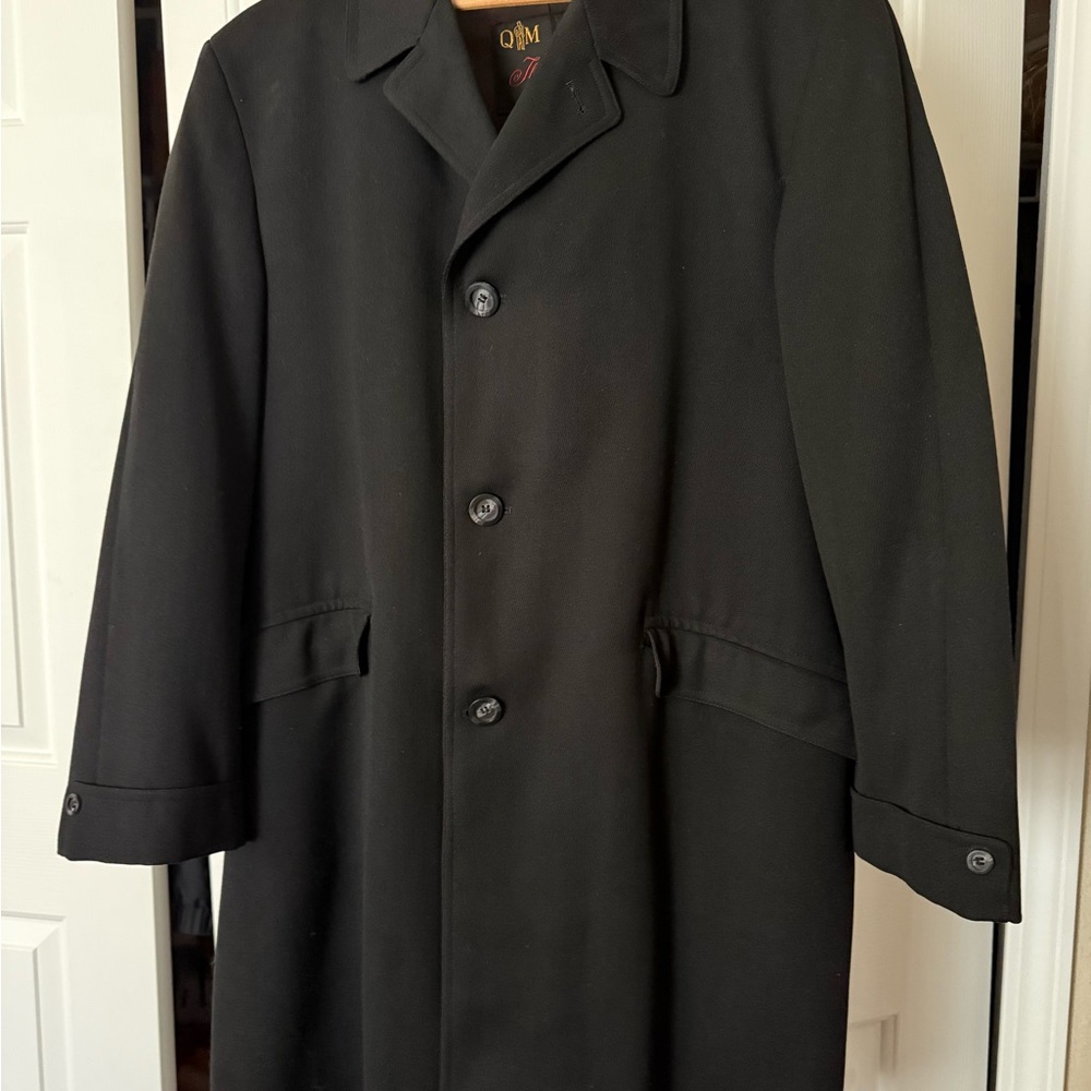 Vintage Men’s Black Dress Top Coat Overcoat  “The Britisher” Wool Blend 44R.